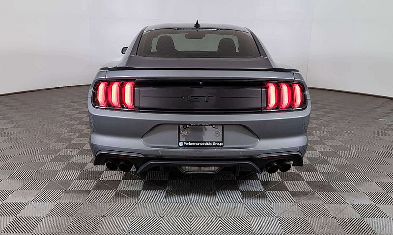 2021 Ford Mustang Gt...