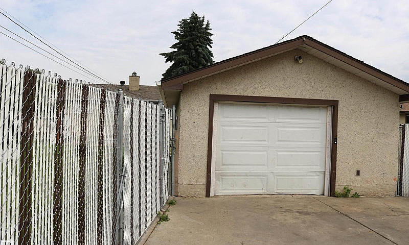 13604 64 St Nw Nw Ed...