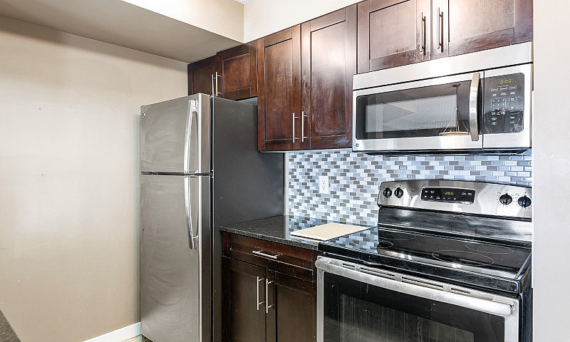 Amazing 2 Bedroom Co...