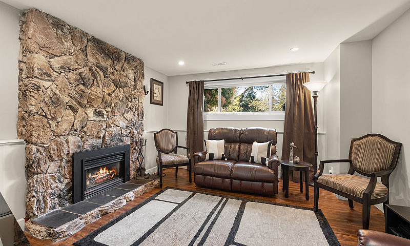 North Delta Home For...