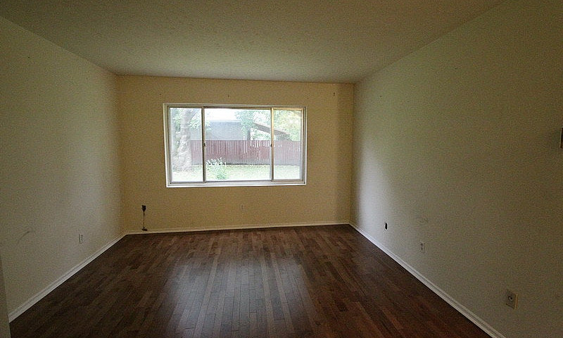 1 Bed Apt North Vict...