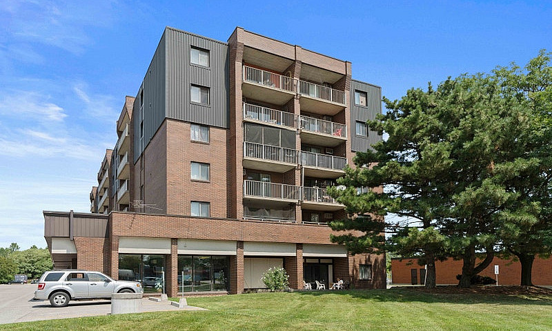 Tecumseh 1 Bedroom A...