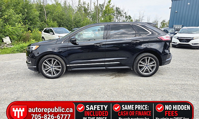2019 Ford Edge Titan...