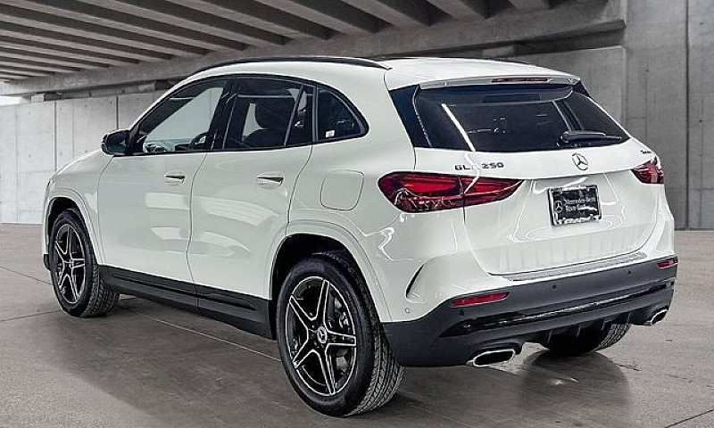 2026 Mercedes-Benz G...
