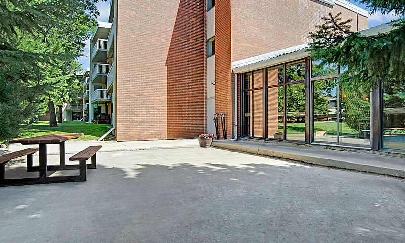 1 Bed X 1 Bath Apart...