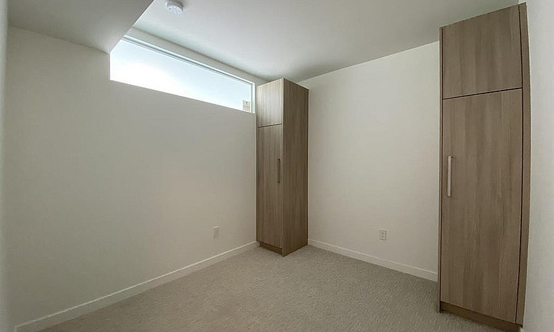 203 13350 Central Av...