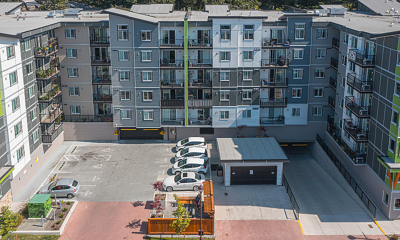 New Apartment Buildi...