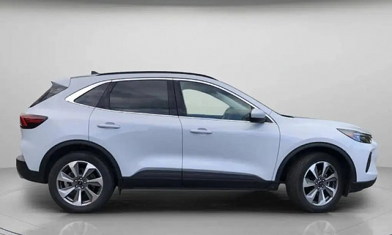 2025 Ford Escape Pla...