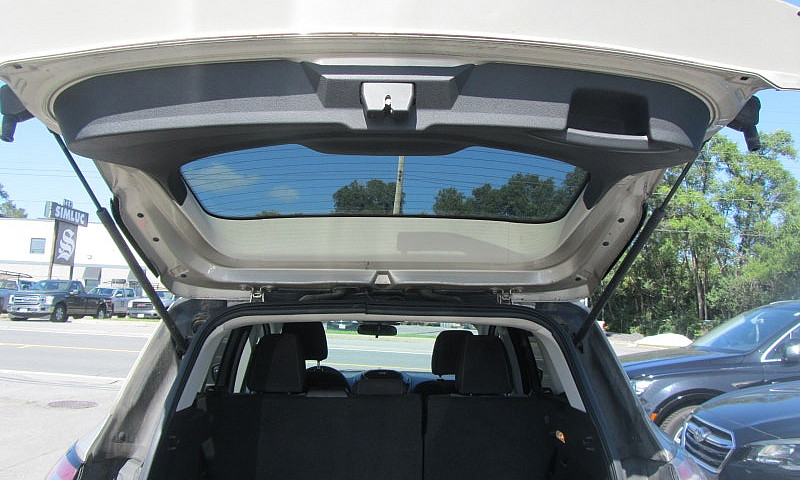 2017 Ford Escape Awd...
