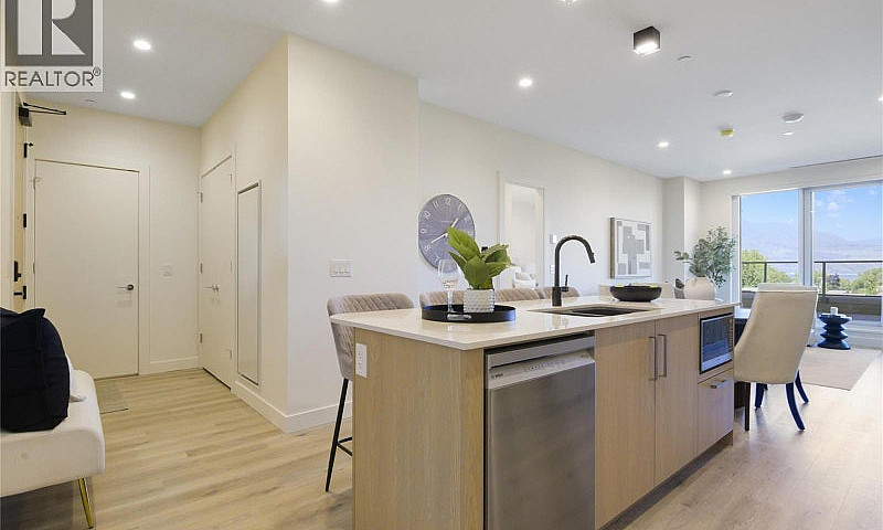 3300 Lakeshore Road ...