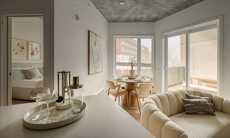 3 1/2, 1 Chambre, A ...
