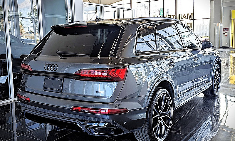 2023 Audi Q7 Progres...