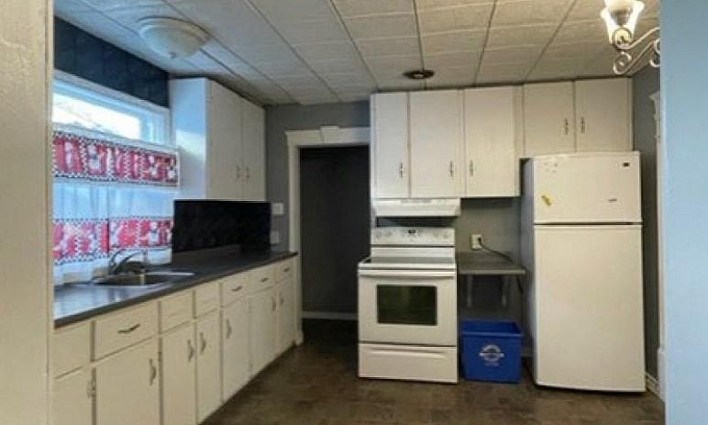 378 Larsen Avenue, 3...