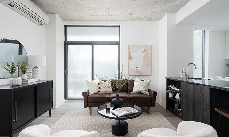 Condo 4 1/2 Tout Neu...