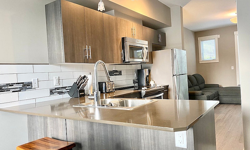 2-Bedroom 2-Bathroom...