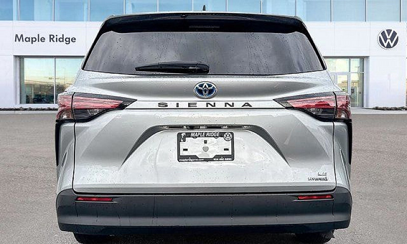 2022 Toyota Sienna L...