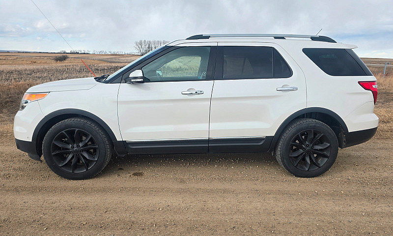 2014 Ford Explorer L...