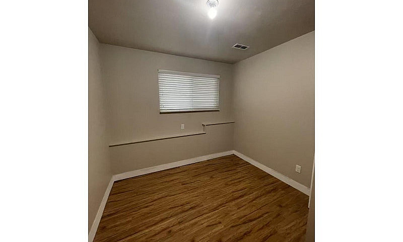 7000 115 Street Delt...