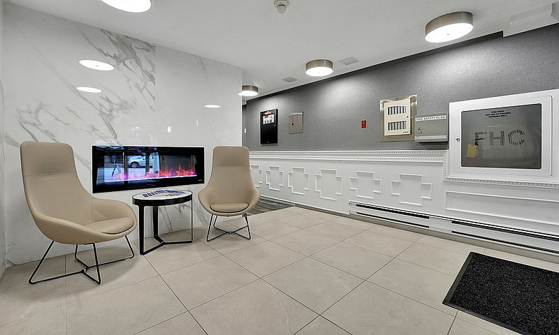 Studio Apartment For...