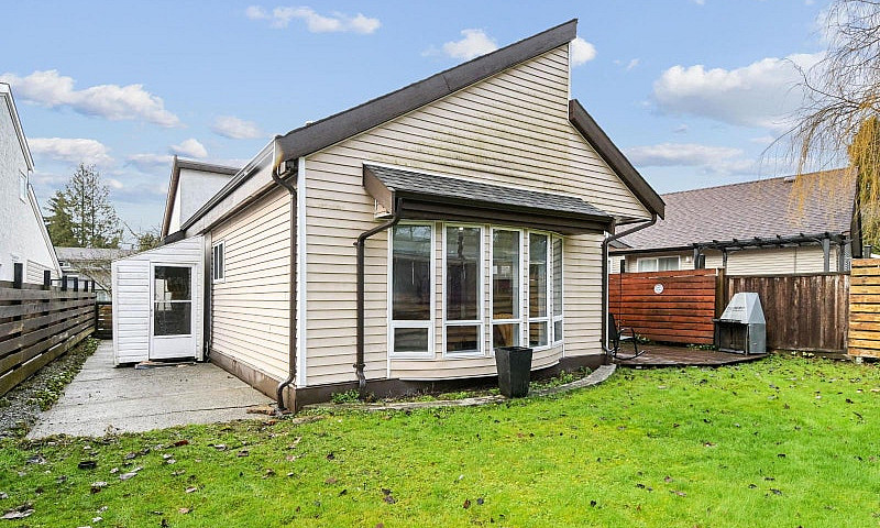 6068 Brooks Crescent...