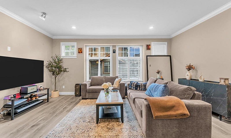 23 12036 66 Avenue S...