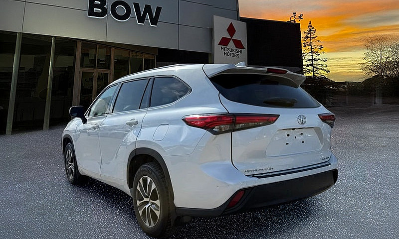2022 Toyota Highland...