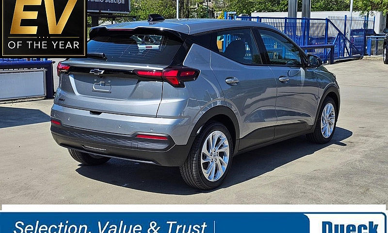 2027 Chevrolet Bolt ...