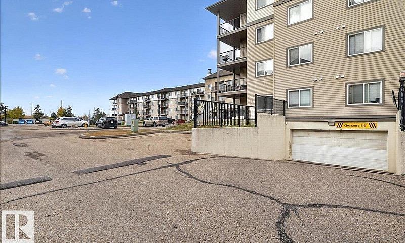 #338 301 Clarview St...