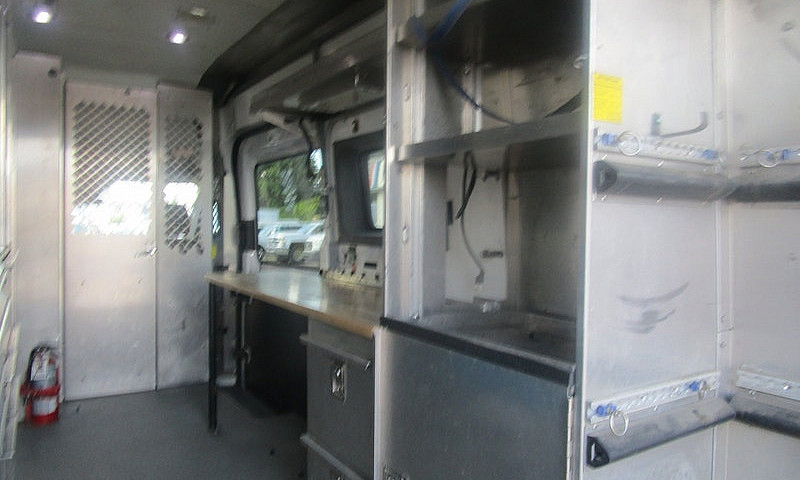 Ford Transit-350 T-3...