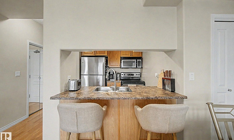 Downtown 2 Bed Concr...