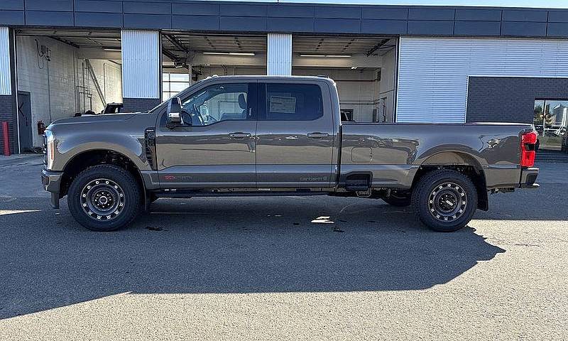 2027 Ford F-350 Supe...