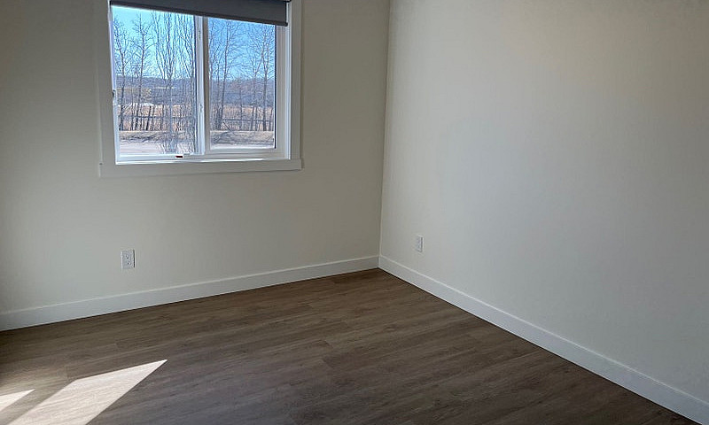 2 Bed 1 Bath Unit In...