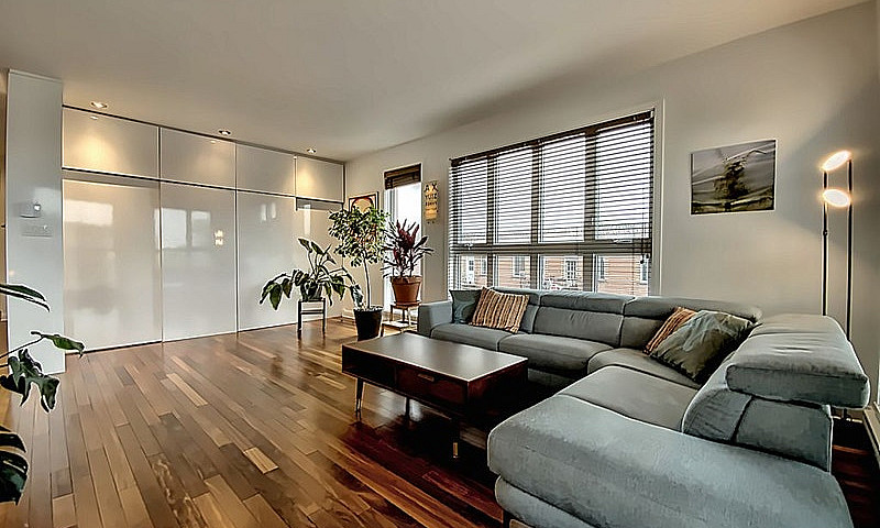 842 000$ - Condo À V...