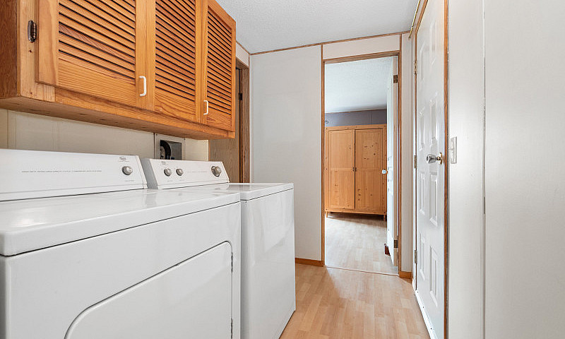 Charming 2-Bedroom D...