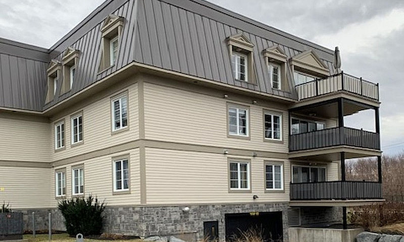 625 000$ - Condo À V...
