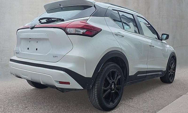 2024 Nissan Kicks Sr...