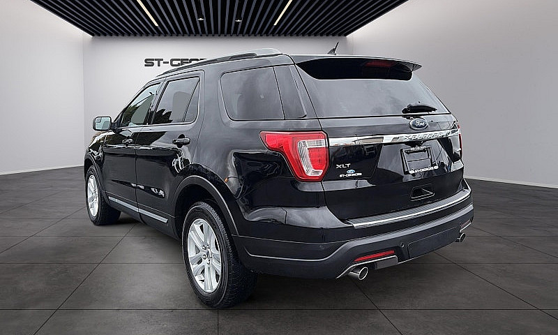Ford Explorer Xlt Aw...