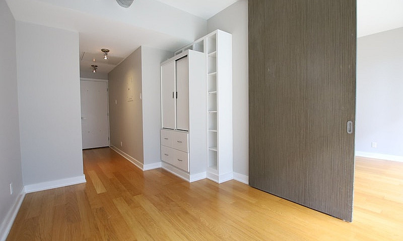 Bright & Spacious 1 ...