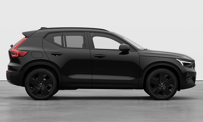 2026 Volvo Xc40...