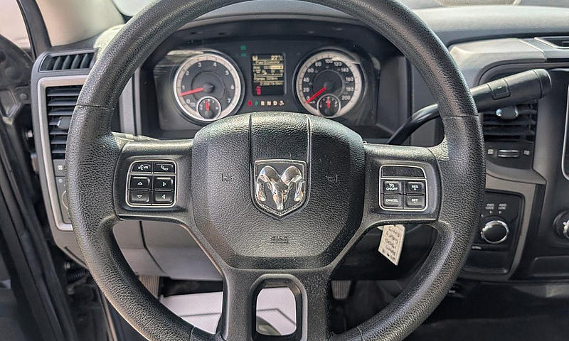 2018 Ram 1500 St 4X4...