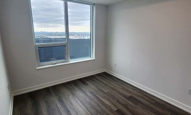 Distressed 1Br Condo...