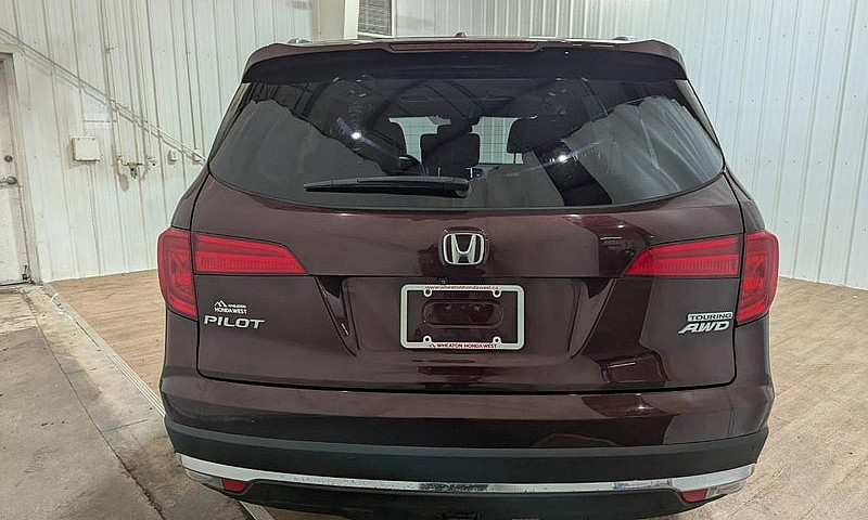 2017 Honda Pilot Tou...