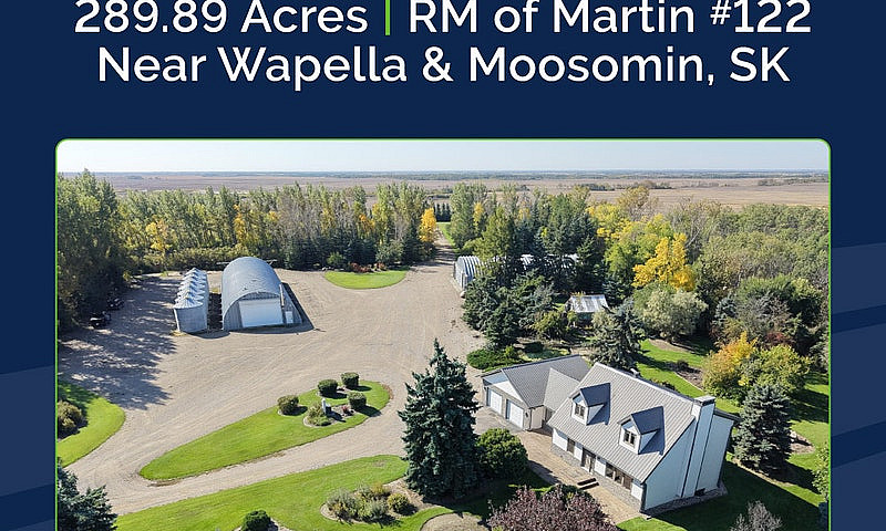 Beautiful Yard & Res...
