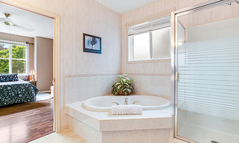 Family Home In A Ter...