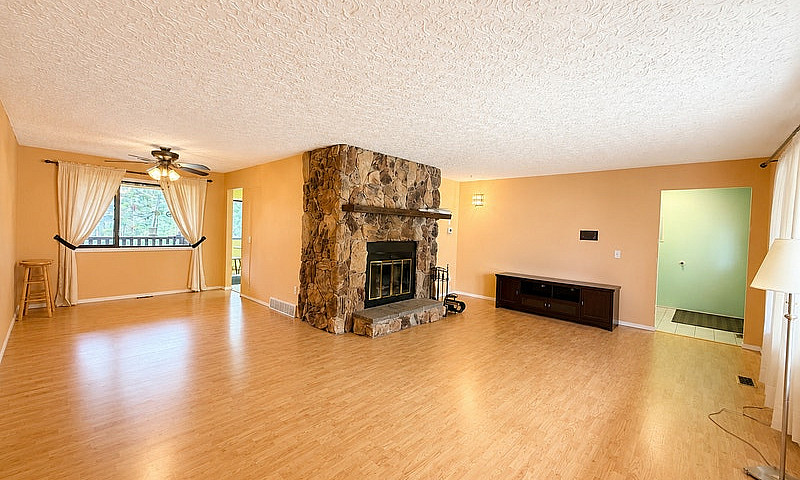 816 Roberts Drive Wi...