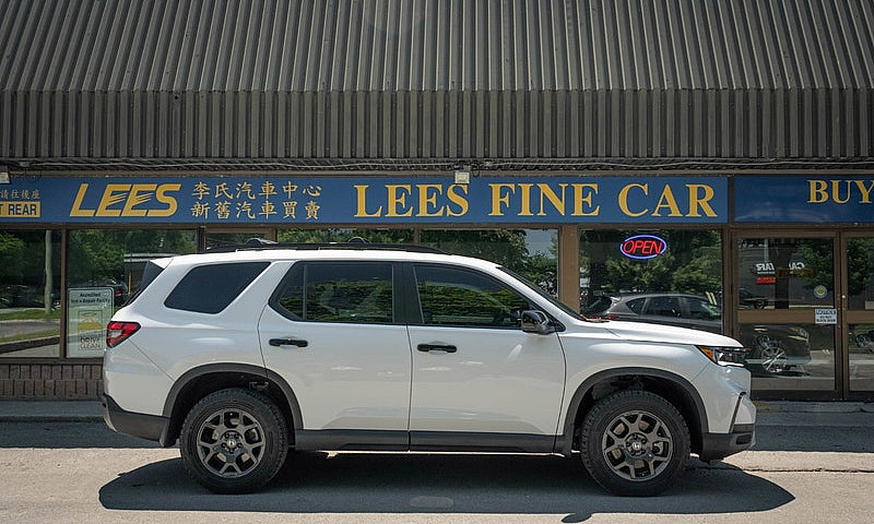 2025 Honda Pilot Tra...