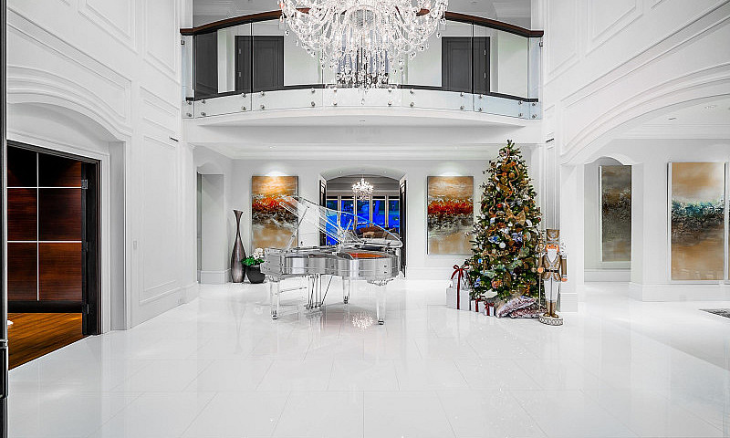 13283 56 Avenue Surr...