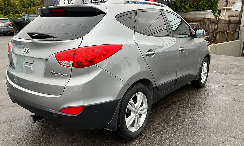 2013 Hyundai Tucson ...