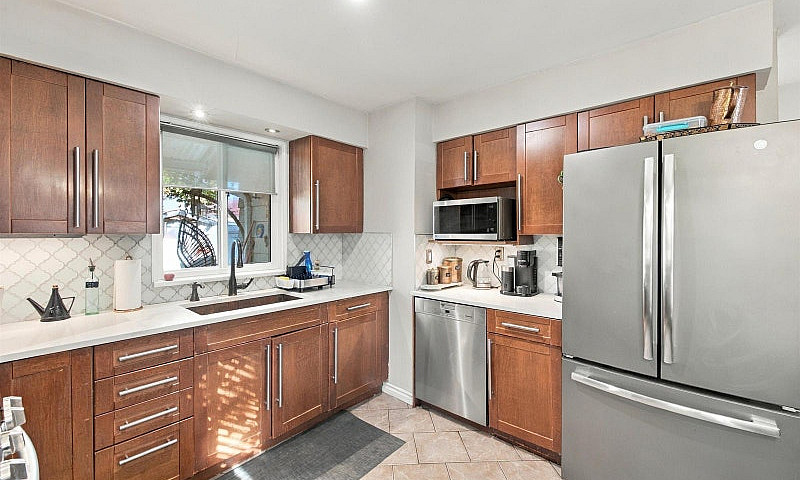 6284 Morgan Place Su...