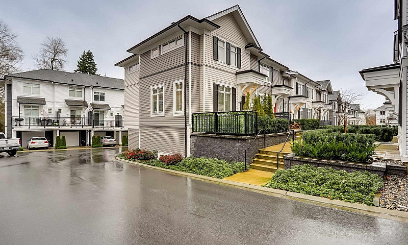 118 2070 Oak Meadows...